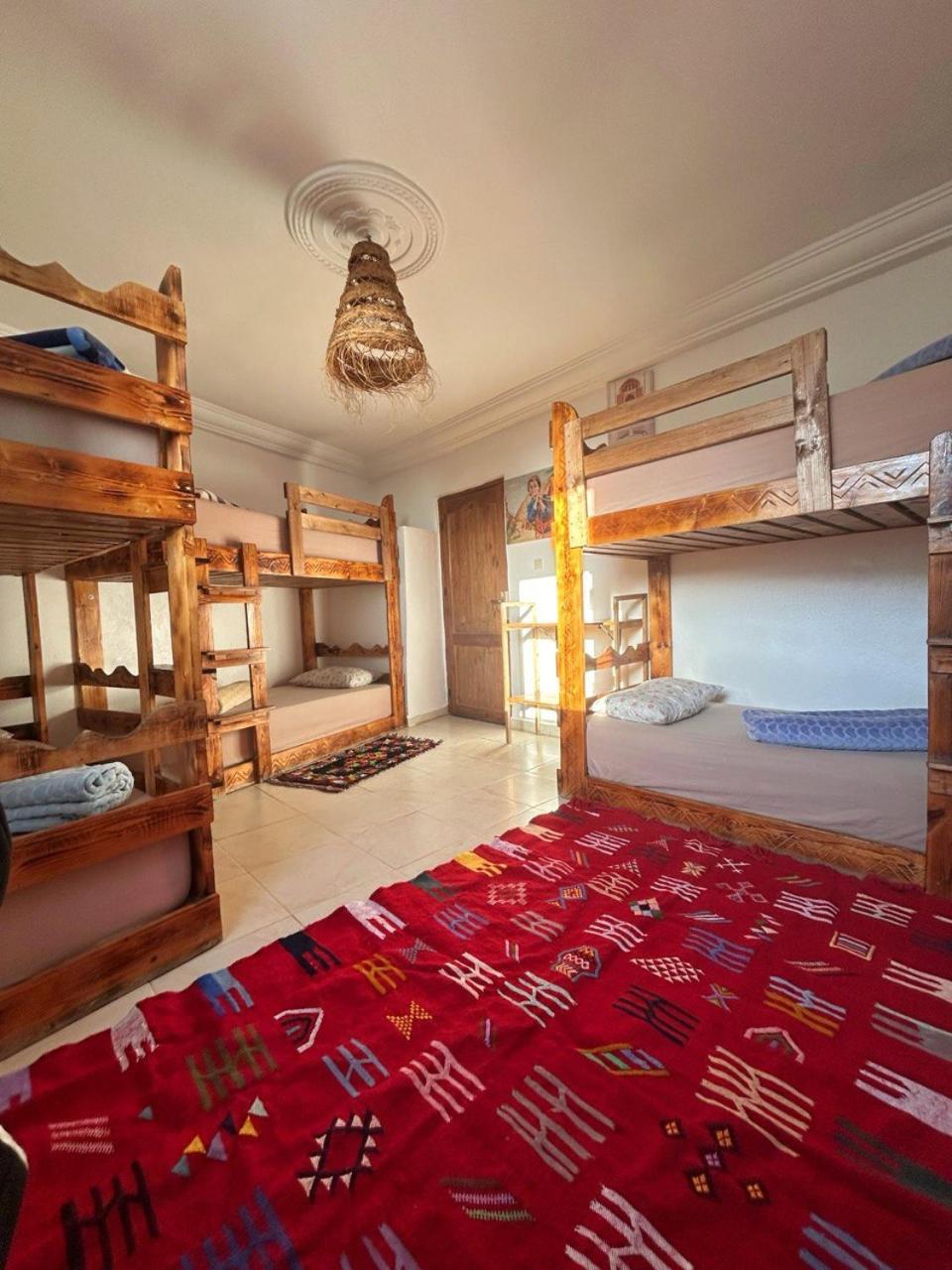 טגזוט Tayought Surf House מראה חיצוני תמונה